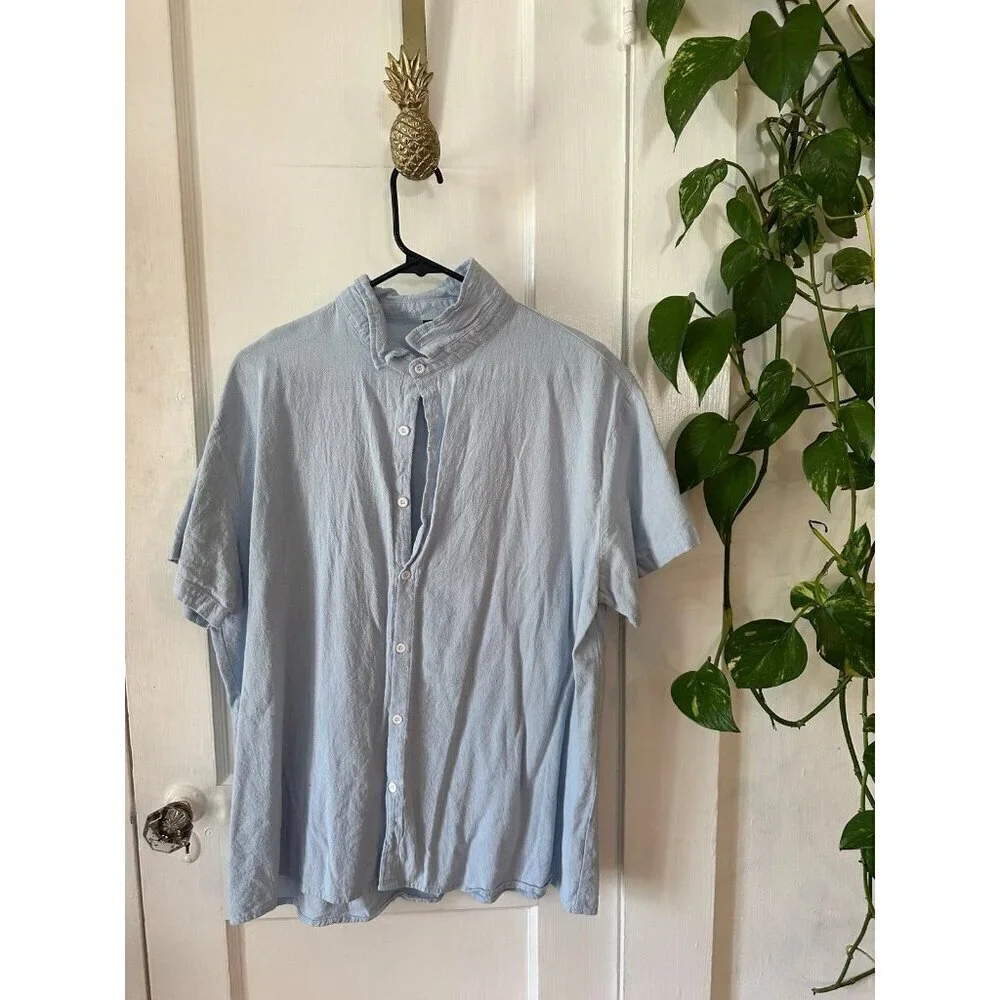 Men’s size 2X – large blue button down shirt
